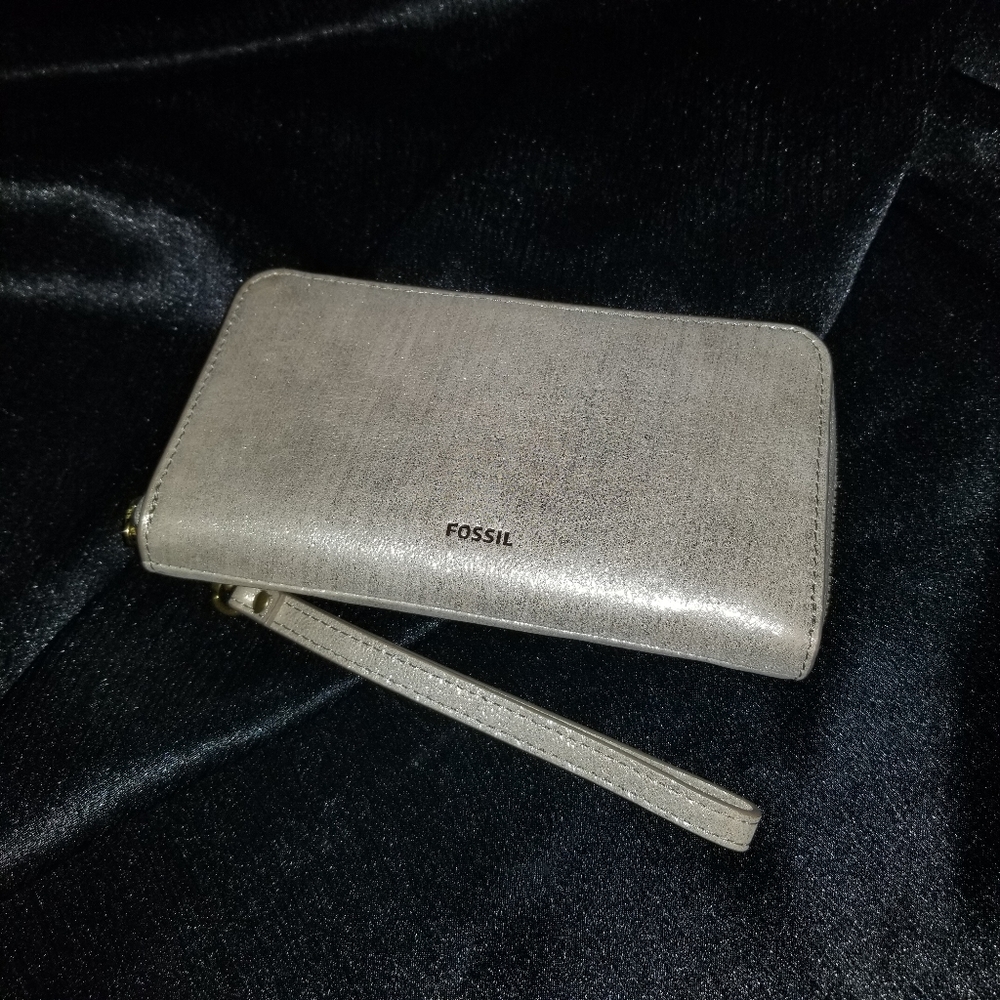 Fossil Metallic Wristlet